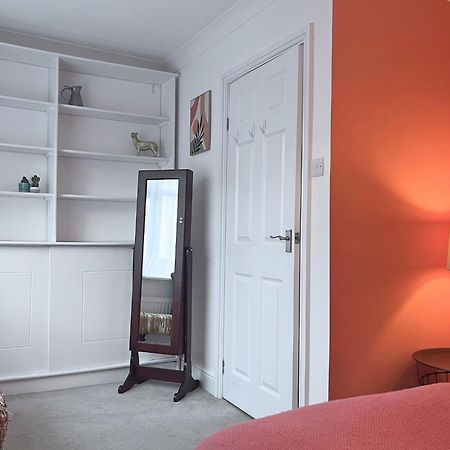 Jekyll'S On Hyde - Spacious Town House - Central Winchester - Free Parking, Sleeps 5 - By Xplus Stays Esterno foto