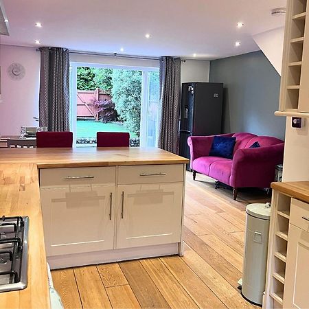 Jekyll'S On Hyde - Spacious Town House - Central Winchester - Free Parking, Sleeps 5 - By Xplus Stays Esterno foto