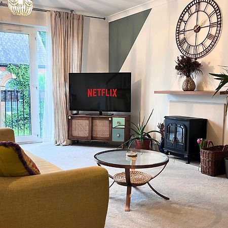 Jekyll'S On Hyde - Spacious Town House - Central Winchester - Free Parking, Sleeps 5 - By Xplus Stays Esterno foto