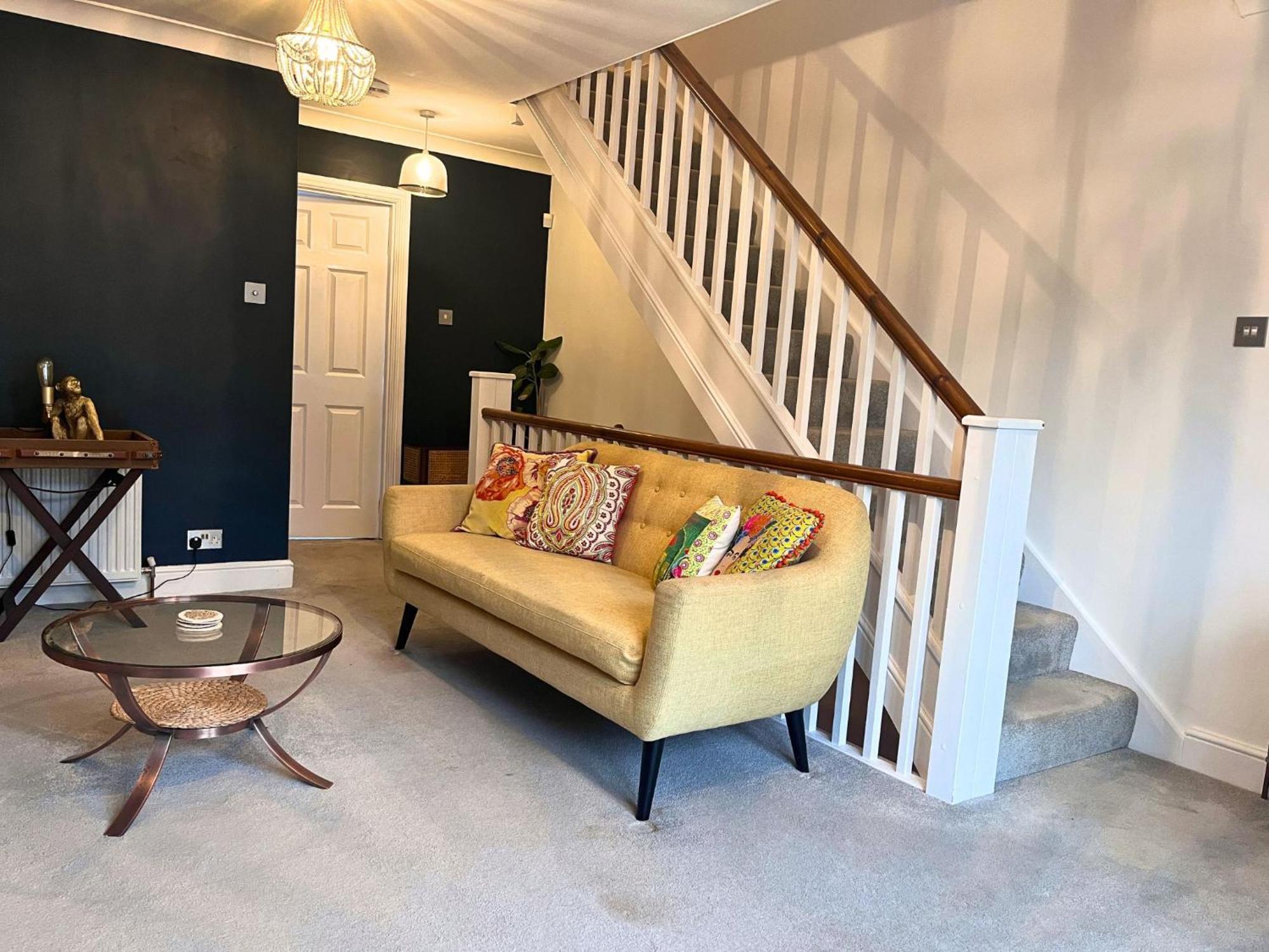 Jekyll'S On Hyde - Spacious Town House - Central Winchester - Free Parking, Sleeps 5 - By Xplus Stays Esterno foto