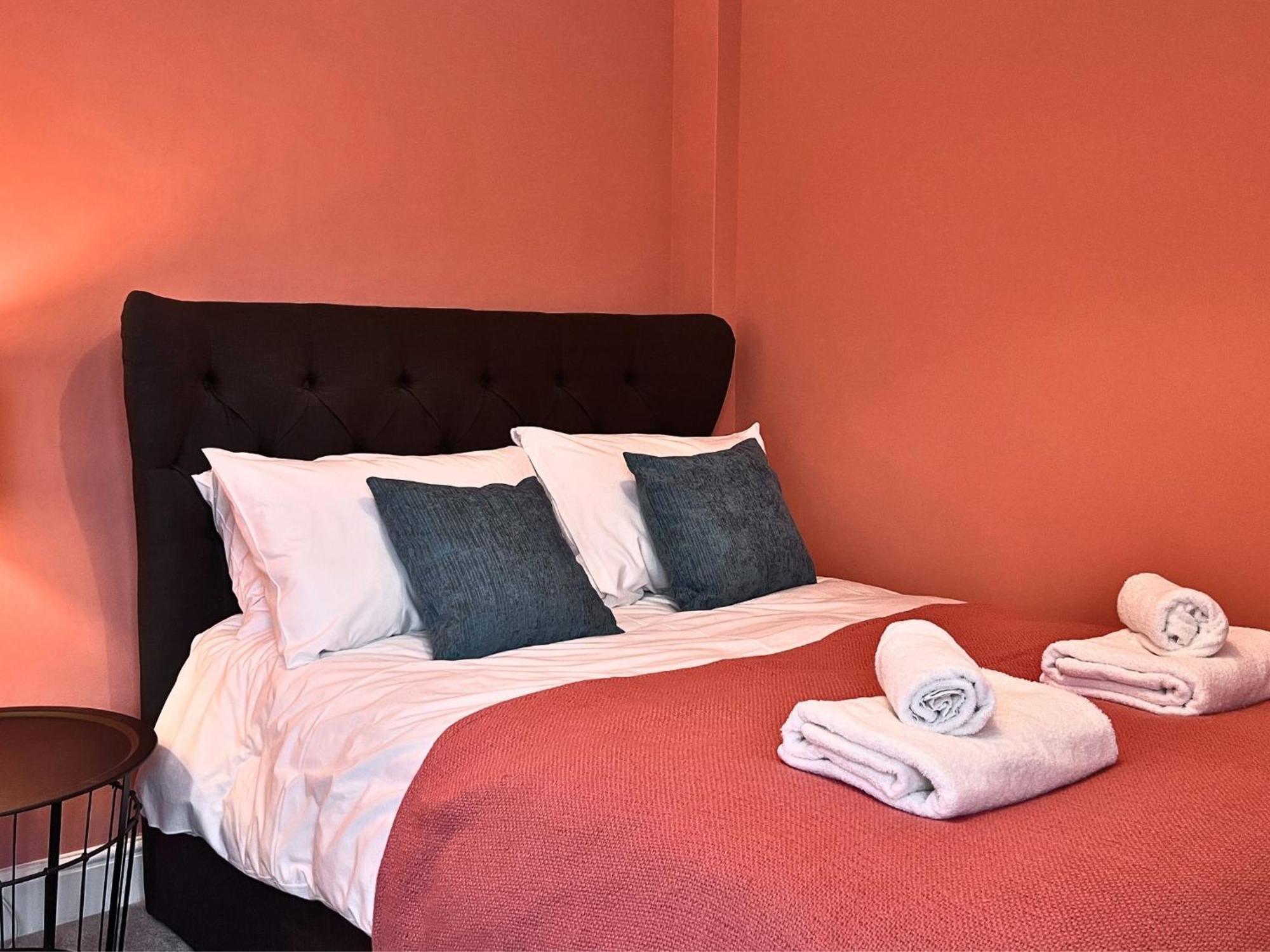 Jekyll'S On Hyde - Spacious Town House - Central Winchester - Free Parking, Sleeps 5 - By Xplus Stays Esterno foto