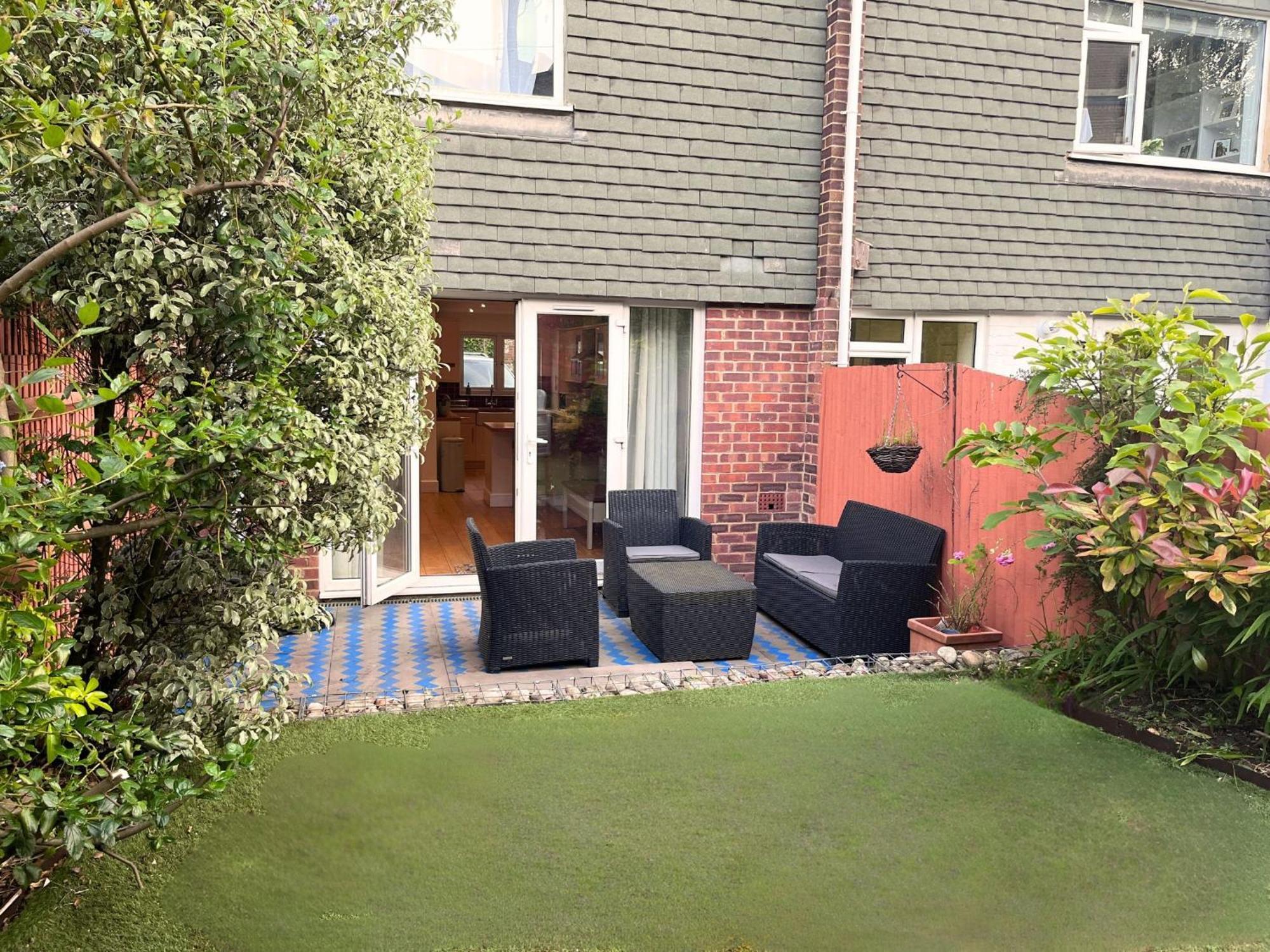 Jekyll'S On Hyde - Spacious Town House - Central Winchester - Free Parking, Sleeps 5 - By Xplus Stays Esterno foto